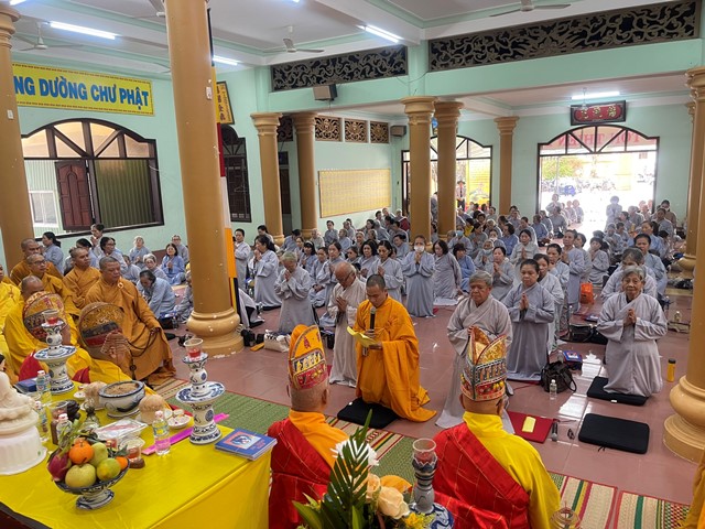 Phân ban Cư sĩ Phật tử tỉnh tổ chức Pháp hội Dược sư cầu an tân niên